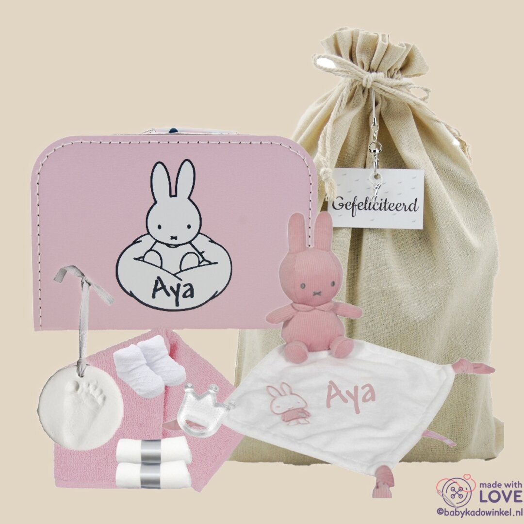 Babykoffertje roze met nijntje Kraamcadeau met naam