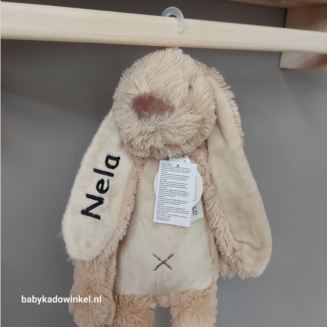 Voorbeeld knuffel rabbit richie met naam