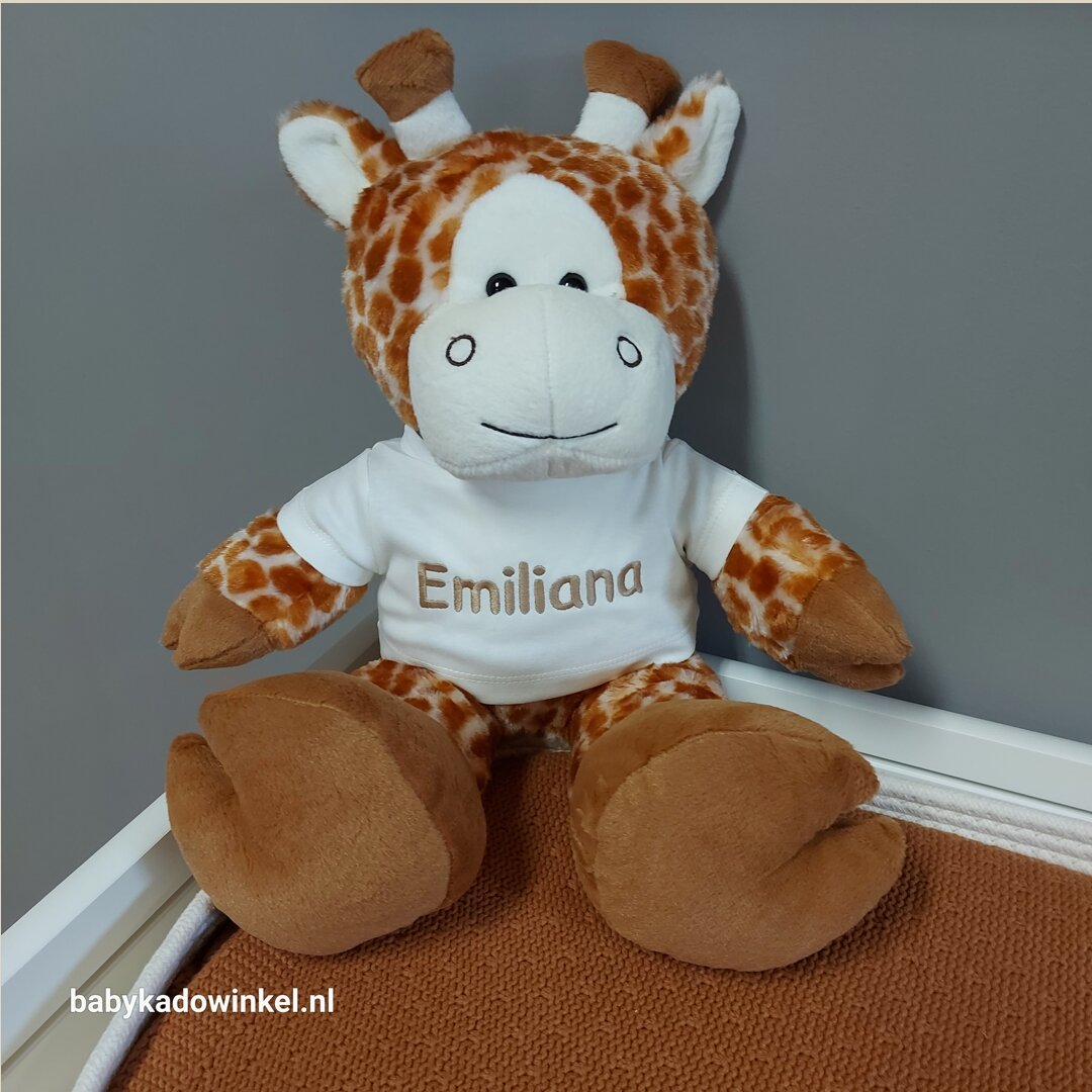 Knuffel Giraf met naam op shirtje Emiliana