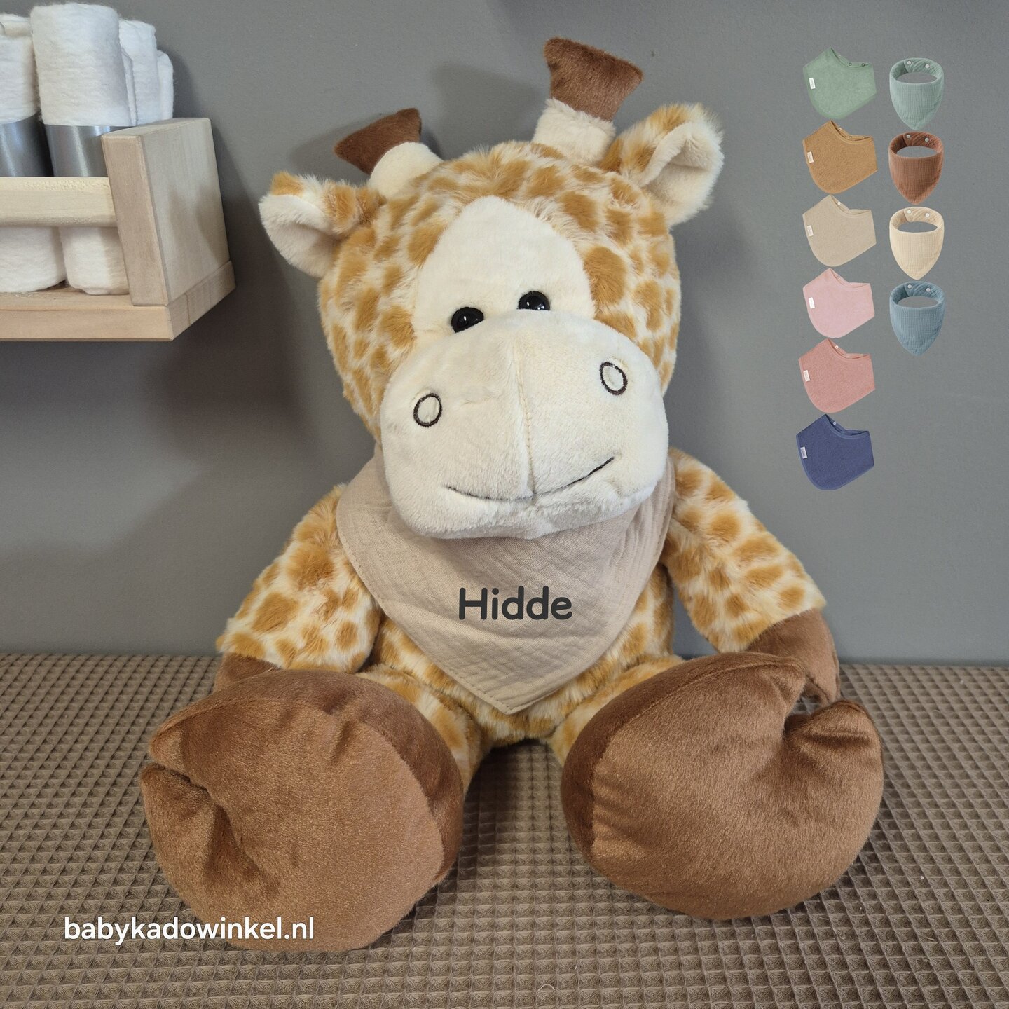 Knuffel Giraf 45 cm met naam op bandana