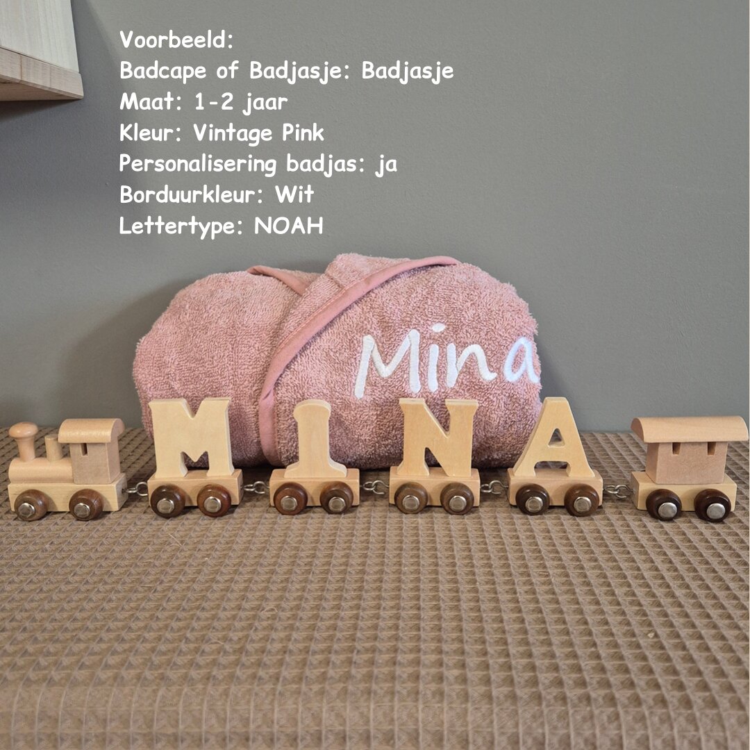 Voorbeeld naamtreintje met badjas mina