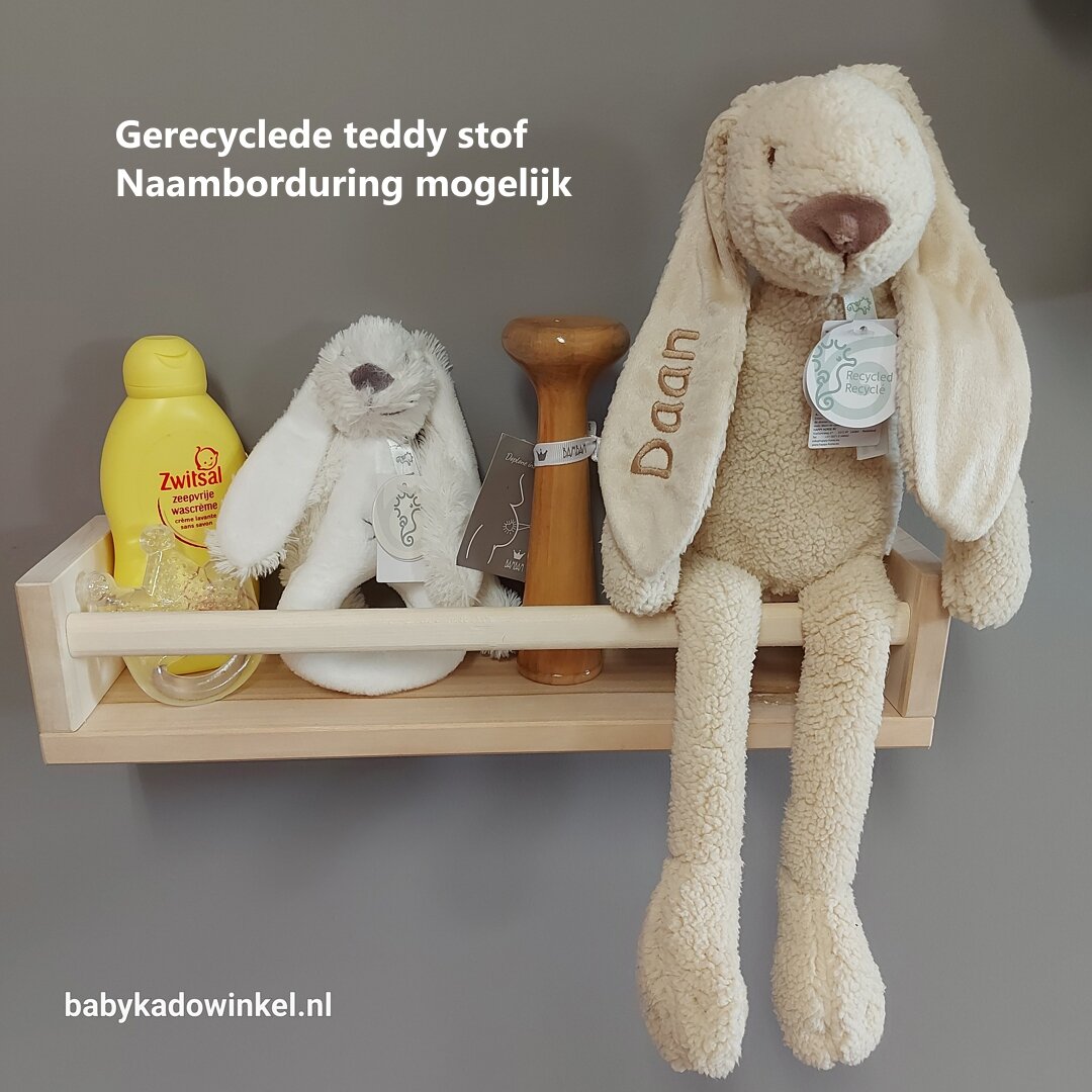Knuffel Rabbit Richie met naam reclyced teddy Daan