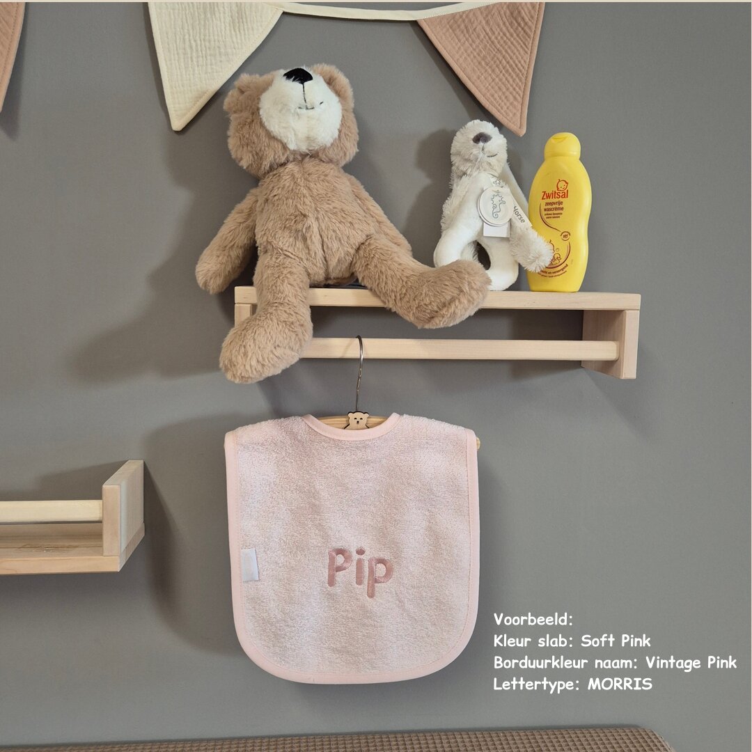 Slabbetje Soft Pink met naam Pip
