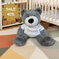 Knuffel Beer Vic Grey met naam op shirtje