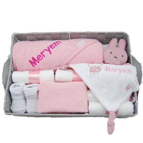 babymand nijntje met badcape babyroze met naam