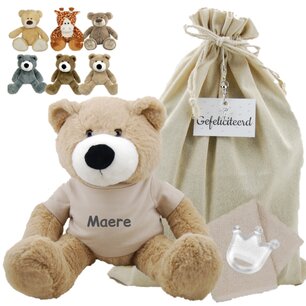 Knuffel Beer met naam op cream shirtje Knuffel Beer met naam op cream shirtje