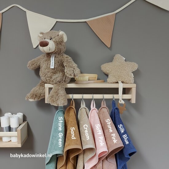 Badcape Babycadeau met Hartjeshoorn