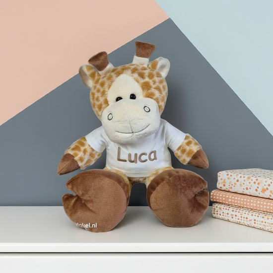 Knuffel Giraf 45 cm met naam op shirtje