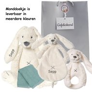 Baby cadeau Rabbit Richie ivory met naam