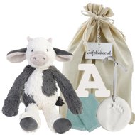 Baby Cadeauset Cow Casper met houten letter Baby Cadeauset Cow Casper met houten letter