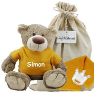 Knuffel Bear Bella met naam op okergeel shirtje Knuffel Bear Bella met naam op okergeel shirtje