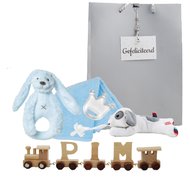 Houten naamtreintje met rammelaar blue