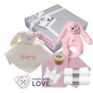 Babycadeaudoosje met knuffeldoekje babyroze met naam Babycadeaudoosje met knuffeldoekje babyroze met naam