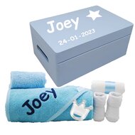 Cadeaubox babyblauw met naam